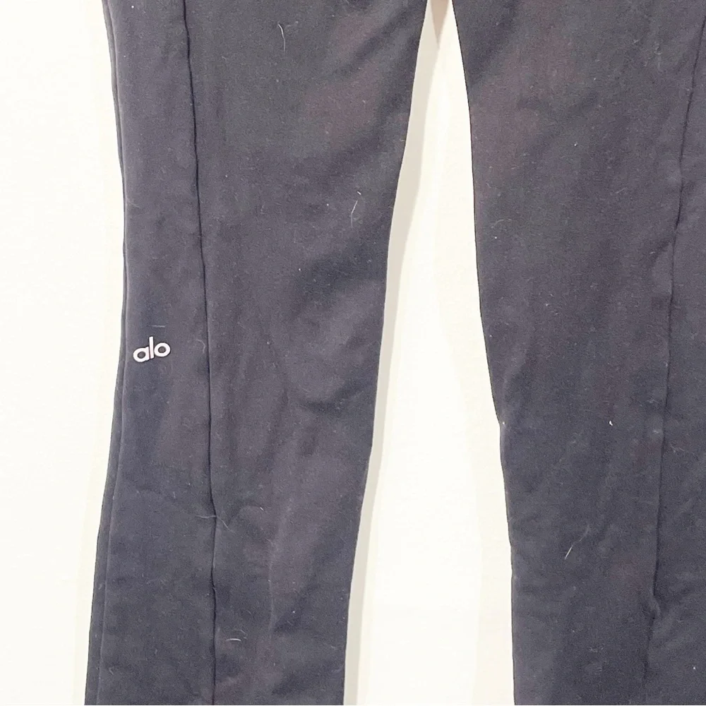 Alo Yoga Size Small‎ Seamless Black Pull On Flare Leg Pull On Yoga Pants